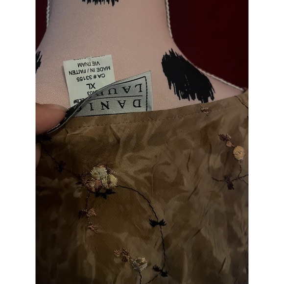 Y2K 90’s Neutral Beige Floral Embroidered Long Sleeve Blouse - Picture 4 of 4